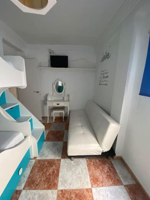 Apartamento Silda Торре-дель-Мар Екстер'єр фото